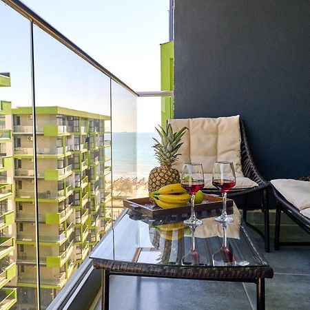 Sea Shore Apartments - Spa N Pools Beach Resort Mamaia Exterior foto