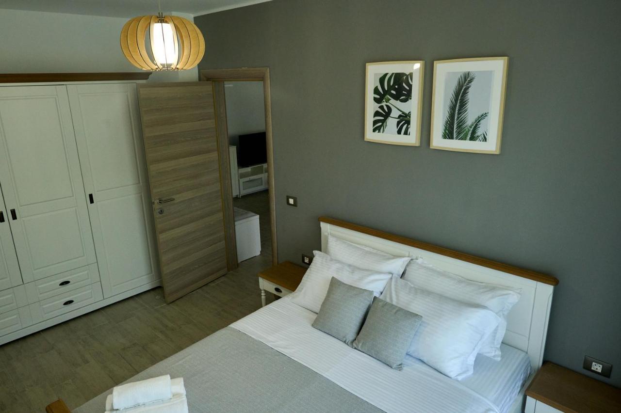 Sea Shore Apartments - Spa N Pools Beach Resort Mamaia Exterior foto